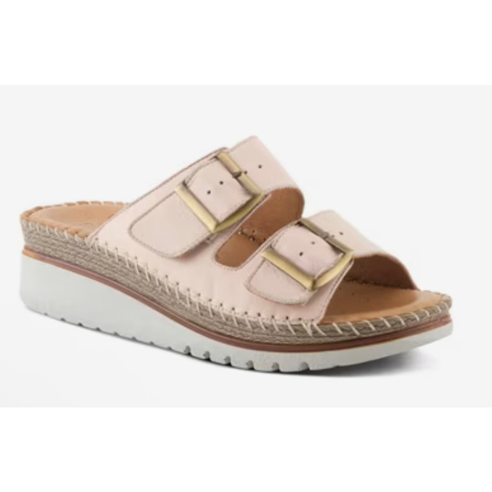 NWOB Women's Spring Step Pink Leather Buckle Sandals Size 9.5-10